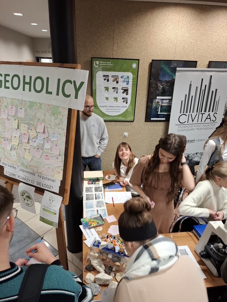 4 listopada 2024 roku odbyła się kolejna edycja Dnia Kół Naukowych na naszym Wydziale