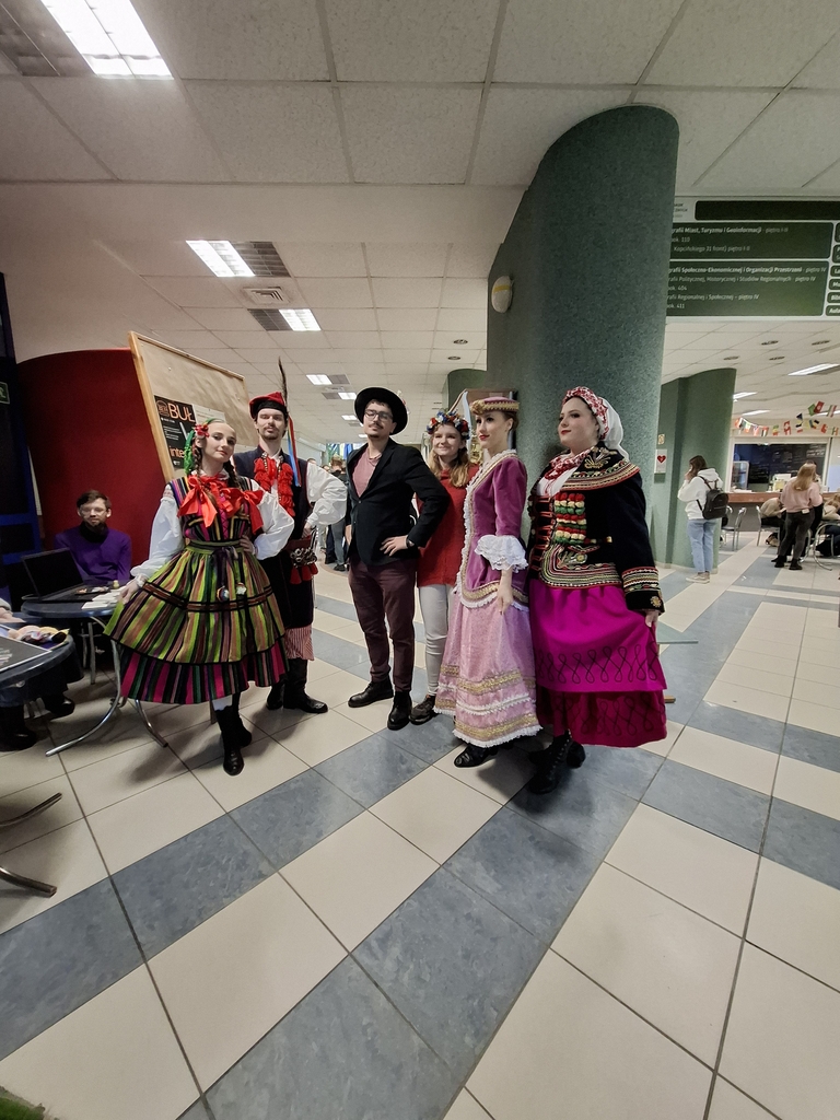 4 listopada 2024 roku odbyła się kolejna edycja Dnia Kół Naukowych na naszym Wydziale