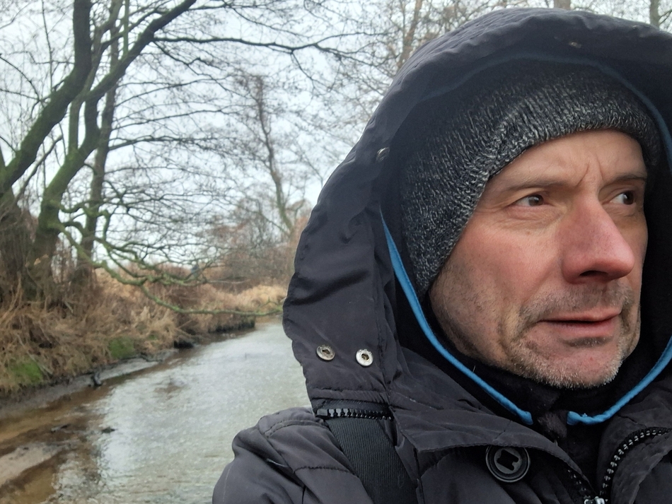 prace badawcze w korycie Moszczenicy w rejonie Rogóźna-Gieczna