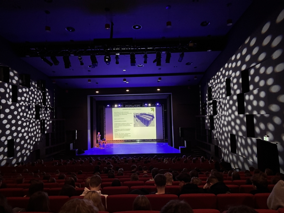 Sesja wyjazdowa Dnia Geografa w Bełchatowie